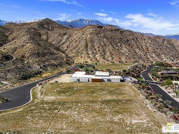 2nd image of 44 Rim Crest Rd