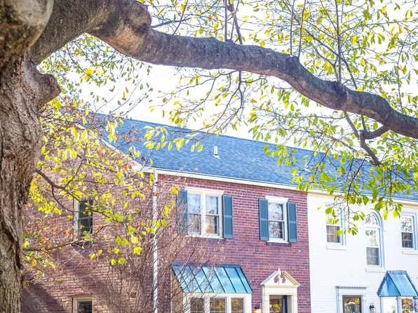4900 Bradley Blvd #227, Chevy Chase, MD 20815