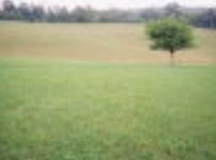 597 Flat Top Rd, Shady Spring, WV 25918