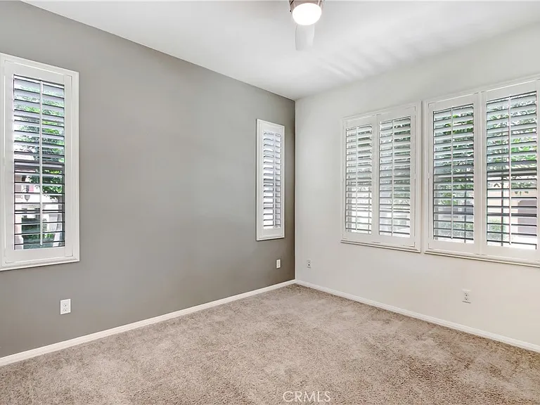 11839 Greenbrier Ln — Photo 3