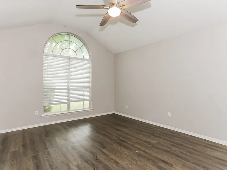 317 W Glen Meadow Dr — Photo 9