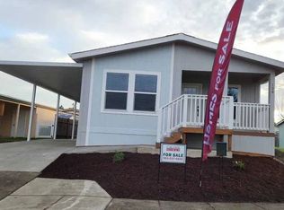 1000 McKern Ct #106, Newberg, OR 97132