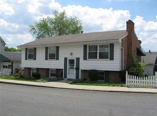 300 Maryland Ave, Rochester, PA 15074