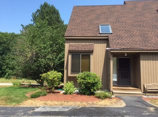 8 Ipswich Ct, Merrimack, NH 03054