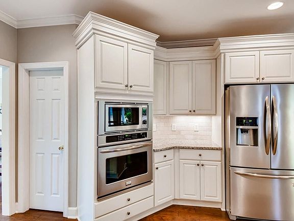 4th image of 2045 Hembree Grove Dr