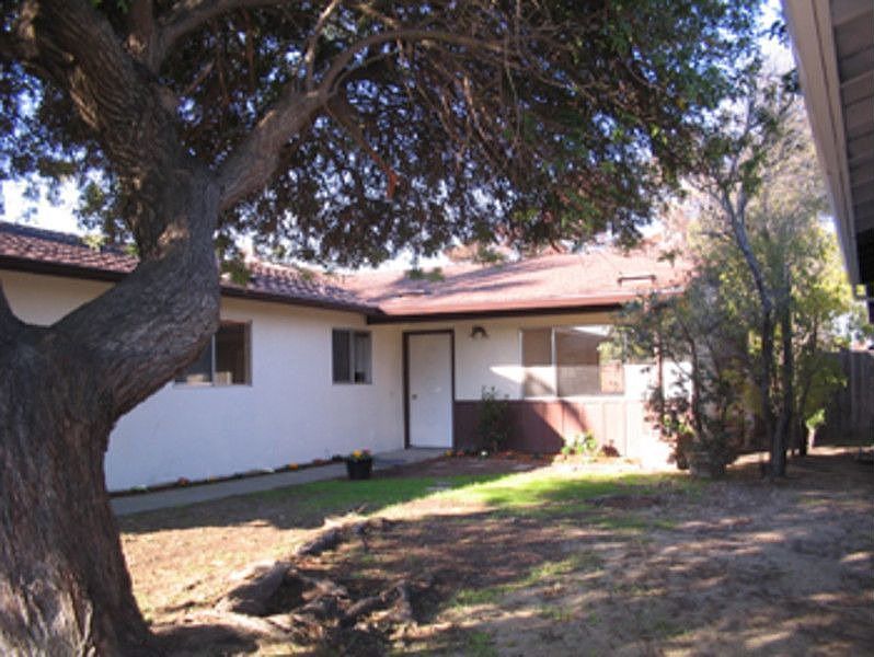 2nd image of 325 Sunset Rd