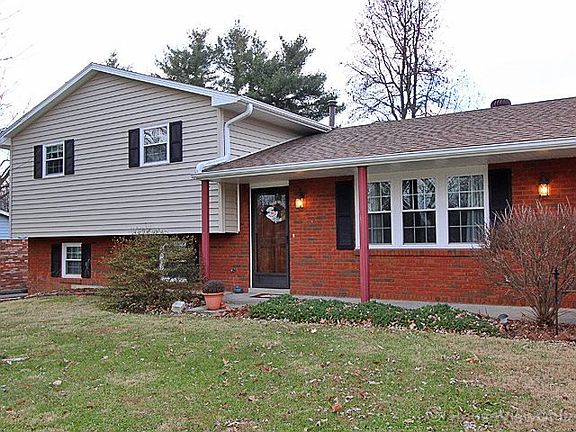 3rd image of 855 Strawberry Ln