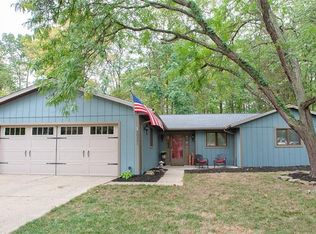20351 Sandalwood Ln, Strongsville, OH