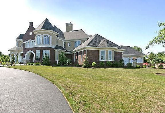 Side Elevation (Right)