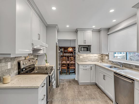 3rd image of 113 Fife Rd