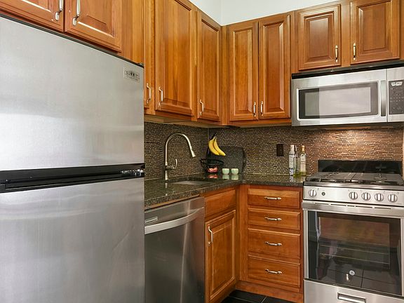 4th image of 114 E 27th St APT 5B