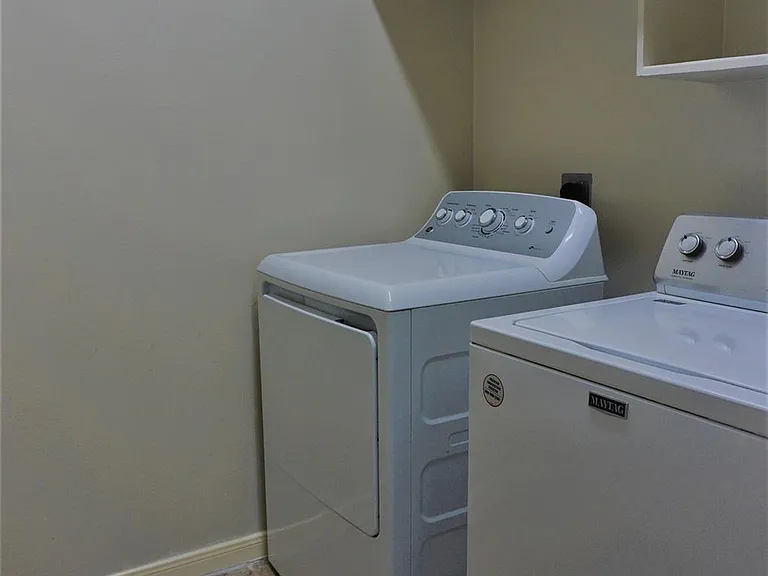 8123 Buffalo Springs Ct — Photo 29