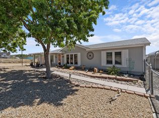 18437 S Frontier Rd, Peeples Valley, AZ 86332