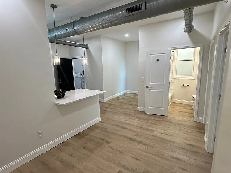 4631 Montgomery Rd — Photo 17