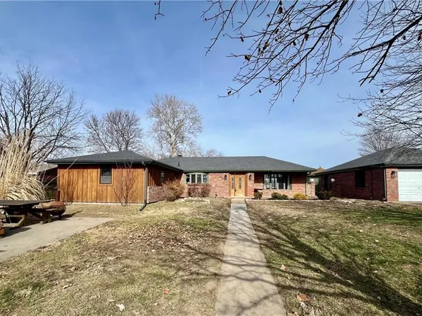 3707 SW Christie Lane Rd, Saint Joseph, MO 64504