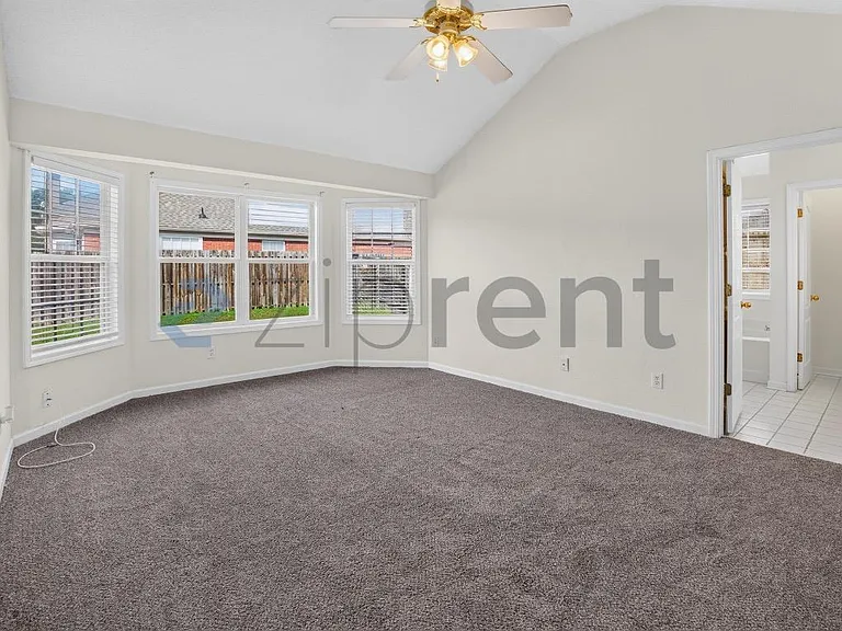 2882 Newtons Crest Cir — Photo 21