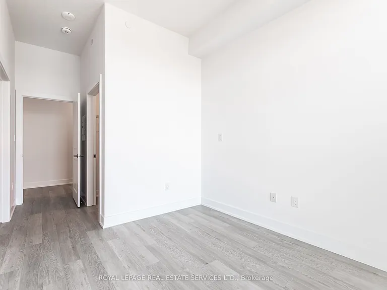 460 Dundas St E #1205 — Photo 25