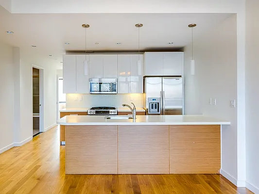 Rented by MNS | media 14