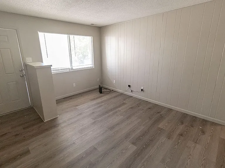 801 N Ann St #7 — Photo 5