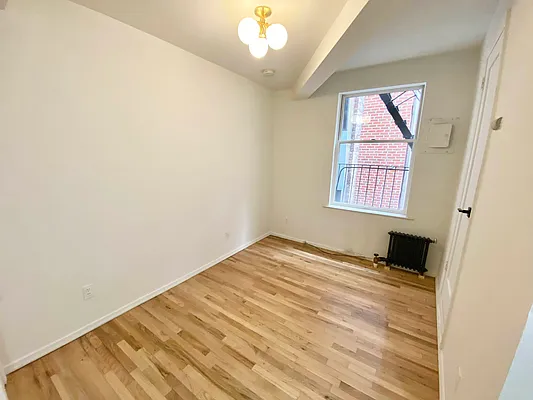 Rented by J PRESTON AND ASSOCIATES INC | media 16