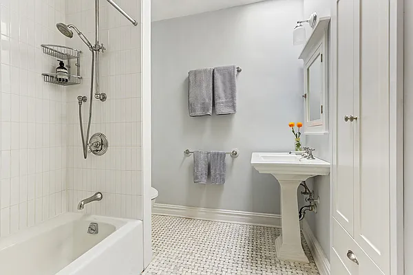 Sold by Compass | media 10