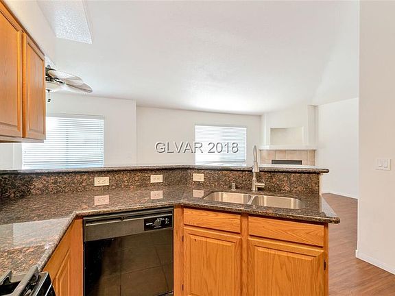 2nd image of 1510 Dallas Ter #0