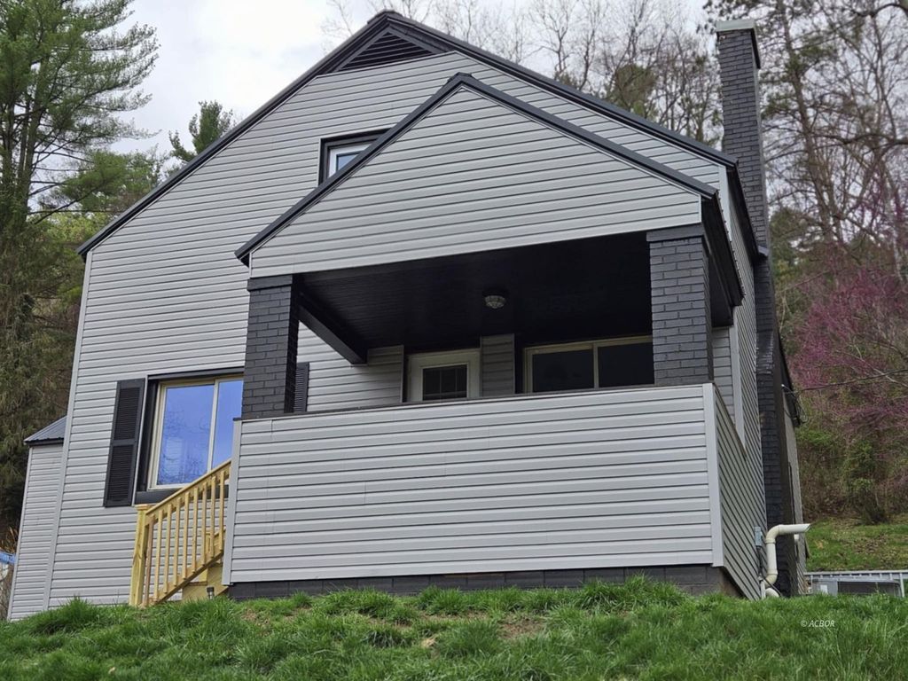 Real estate listing image