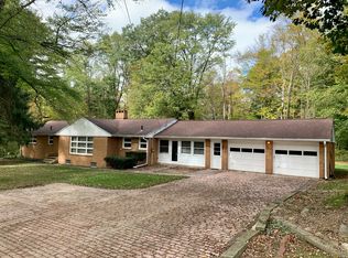 1566 Hanley Rd W, Mansfield, OH 44904