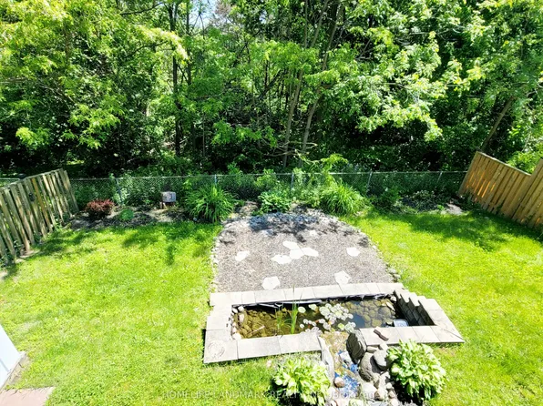 16 Mansfield Cres, Whitby, ON L1N 6T4
