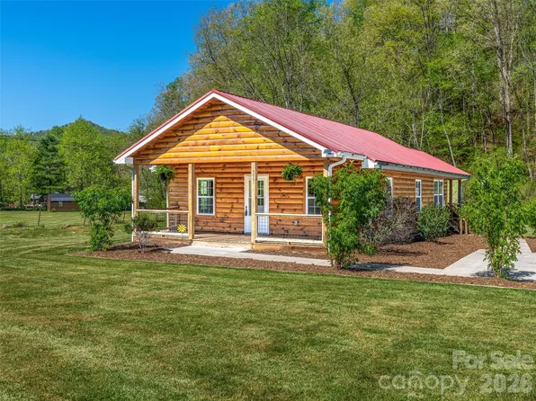 5881 Us Highway 23, Mars Hill, NC 28754