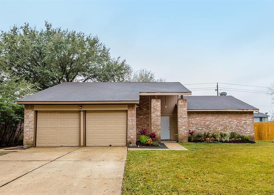 1st image of 1115 Whispering Pine Dr
