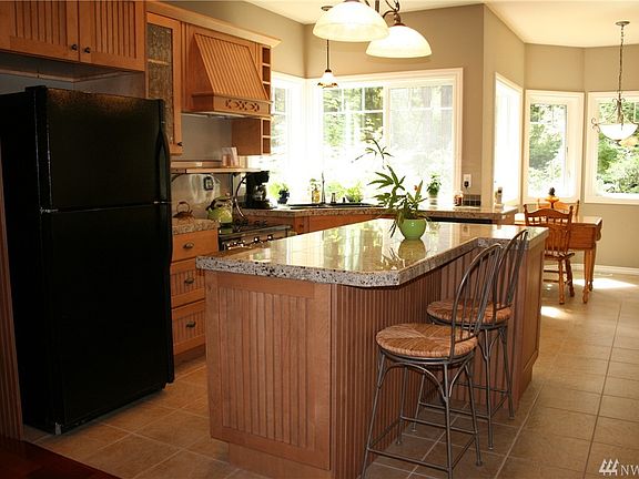 4th image of 1289 Mowitsh Dr