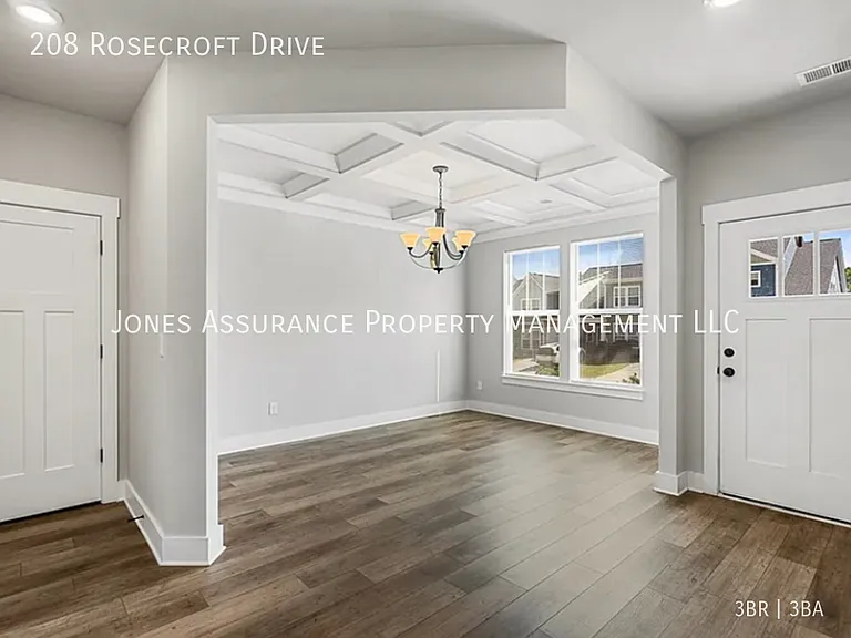 208 Rosecroft Dr — Photo 4