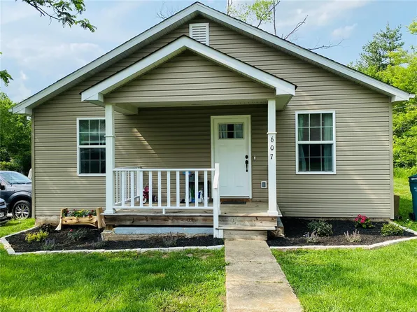 607 School Ave, Cuba, MO 65453