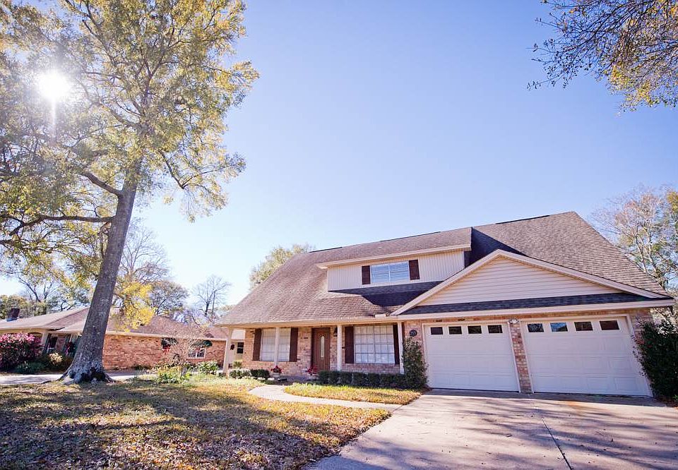 1st image of 955 Norwood Dr
