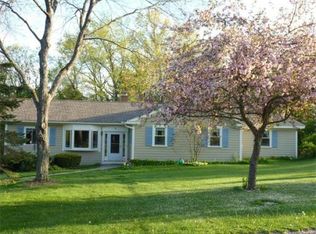 76 Blossom Ln, Groton, MA 01450