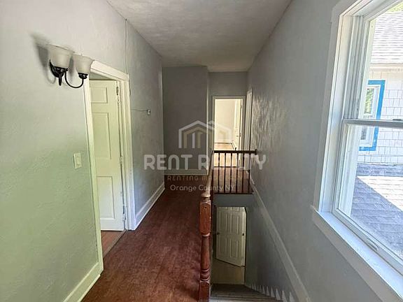 4th image of 12 Falkirk Ave