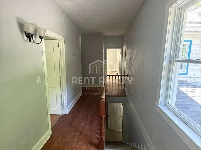 12 Falkirk Ave — Photo 4