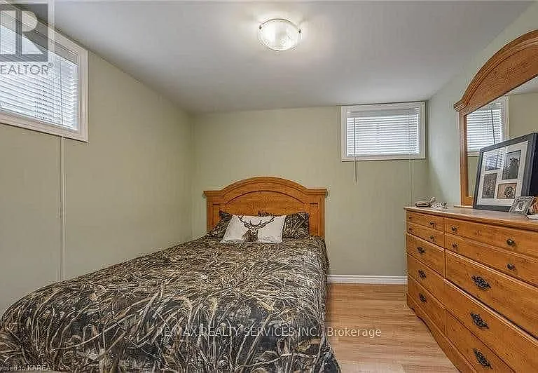 172 Macdougall Dr — Photo 31