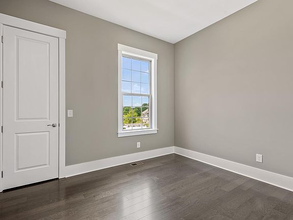 5th image of 112 Crab Orchard Ln #112