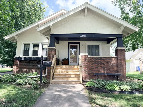 288 W Hilton St, Marengo, IA 52301