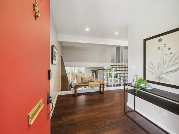 5242 Memorial Dr, Houston, TX 77007