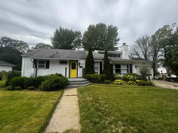 3607 Cambridge St, Midland, MI 48642