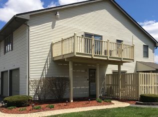 2317 Carnation Dr, Crest Hill, IL 60403