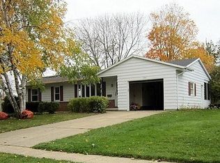 953 Hillside Dr, Jefferson, WI 53549