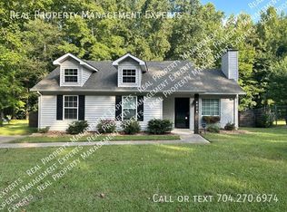 4824 Banfshire Rd, Charlotte, NC 28215