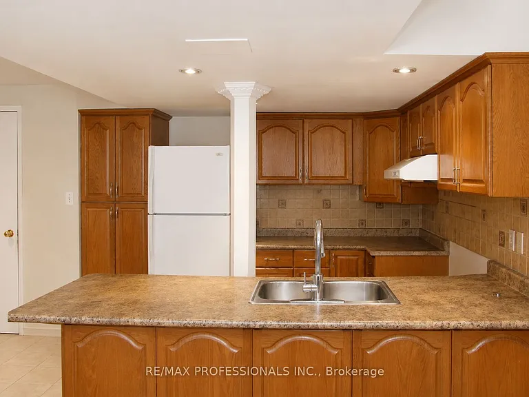 67 Whistler Ct #BASEMENT — Photo 5