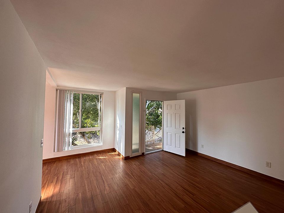 1st image of 109 S Horne St APT D