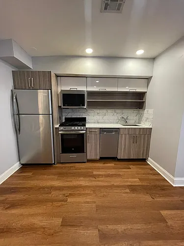 51 Jewett Ave Photo 1
