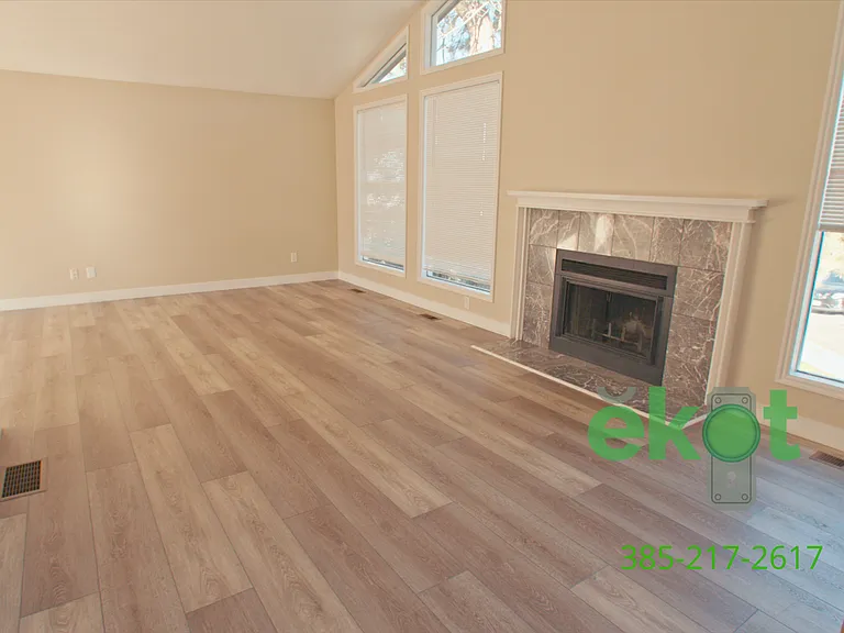 8461 S Regalia Rd — Photo 2